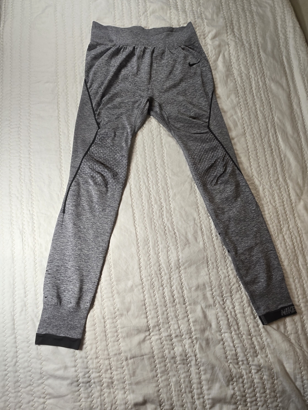 Nike Women's Gray Heathered Performance Jeggings